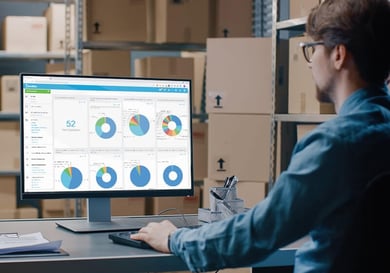 GDP-Arbeiten_am_Computer_im_Lagerhaus